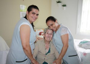 assistencia-medica-aos-idosos